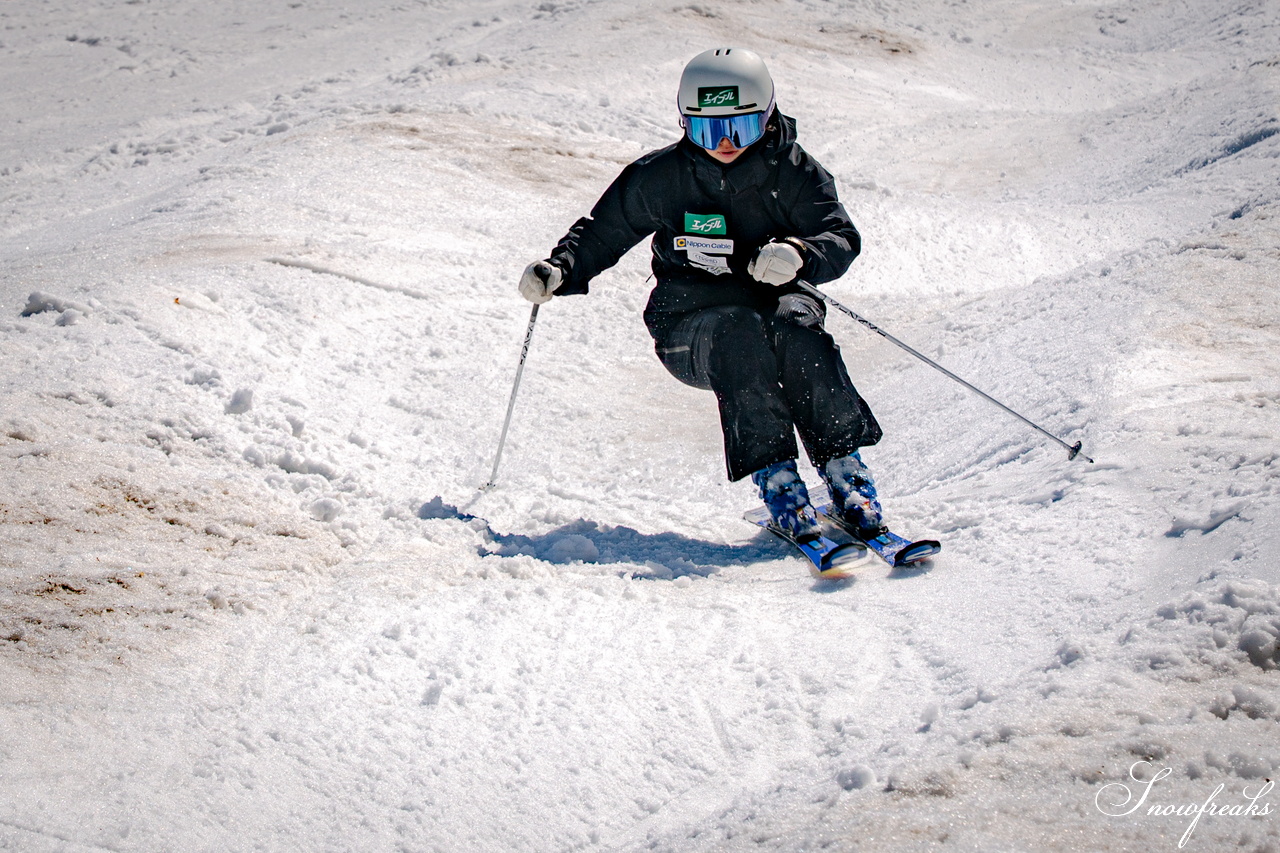 キロロリゾート｜ポカポカ陽気で絶好の春スキー日和♪こんな日は、みんなで思いっきり春雪を満喫しましょう！